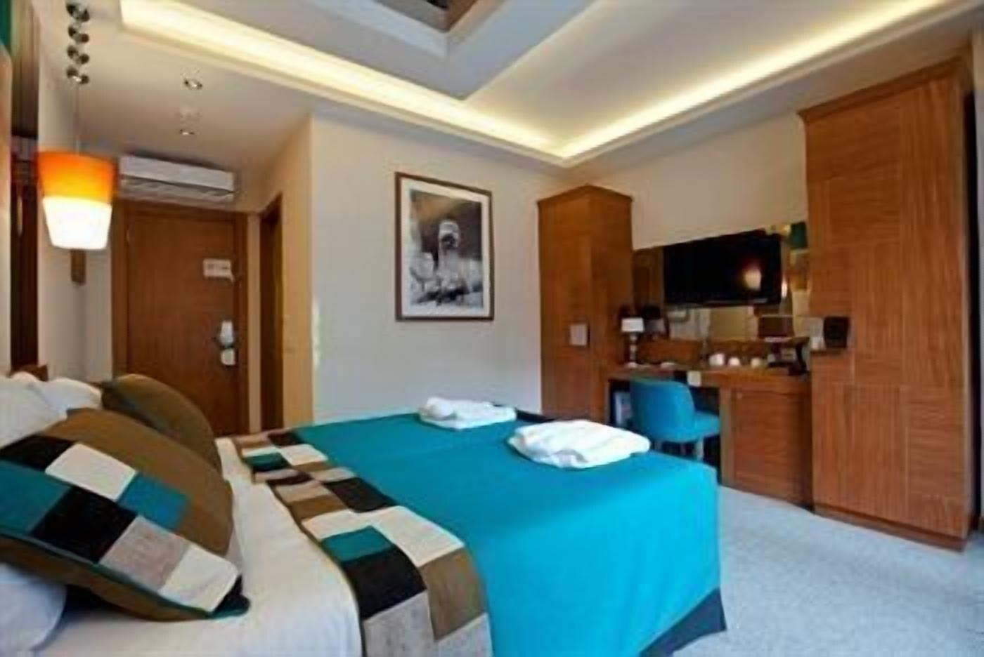 Collage Taksim Hotel Isztambul Kültér fotó