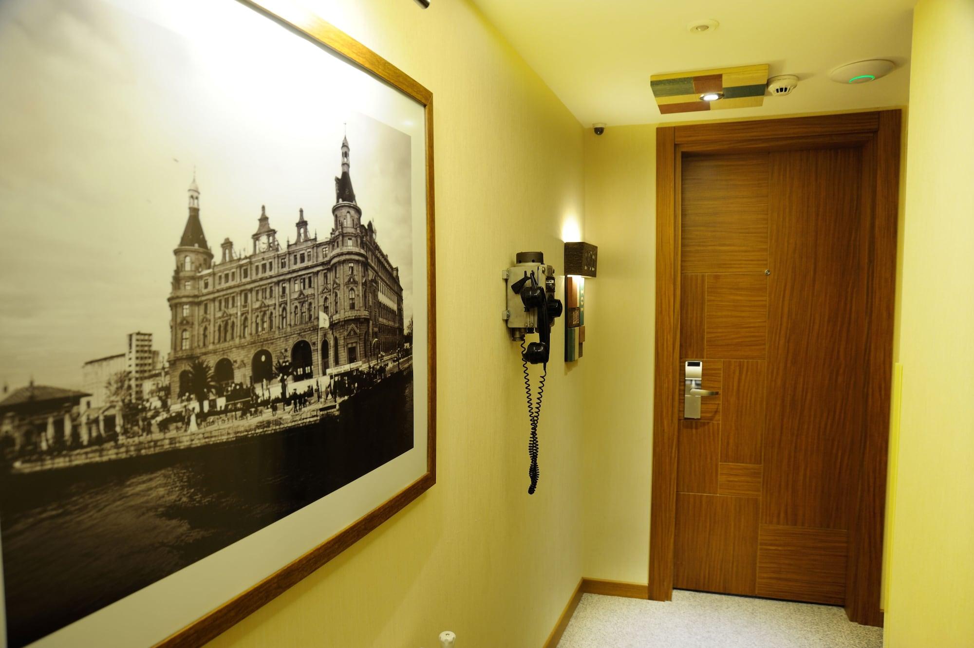 Collage Taksim Hotel Isztambul Kültér fotó